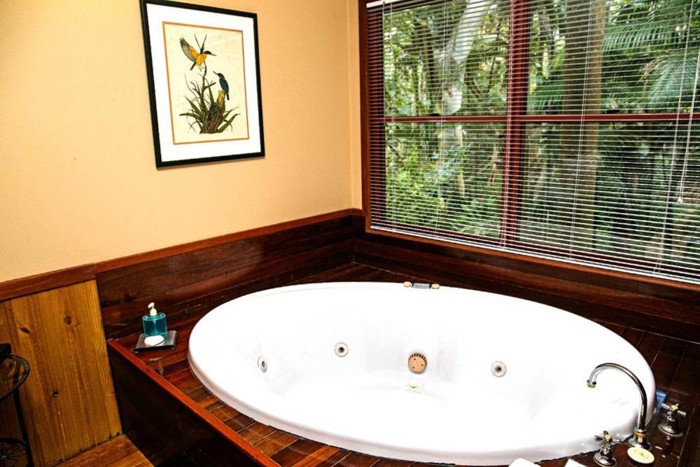 Amore On Buderim Rainforest Cabins Sunshine Coast Eksteriør bilde