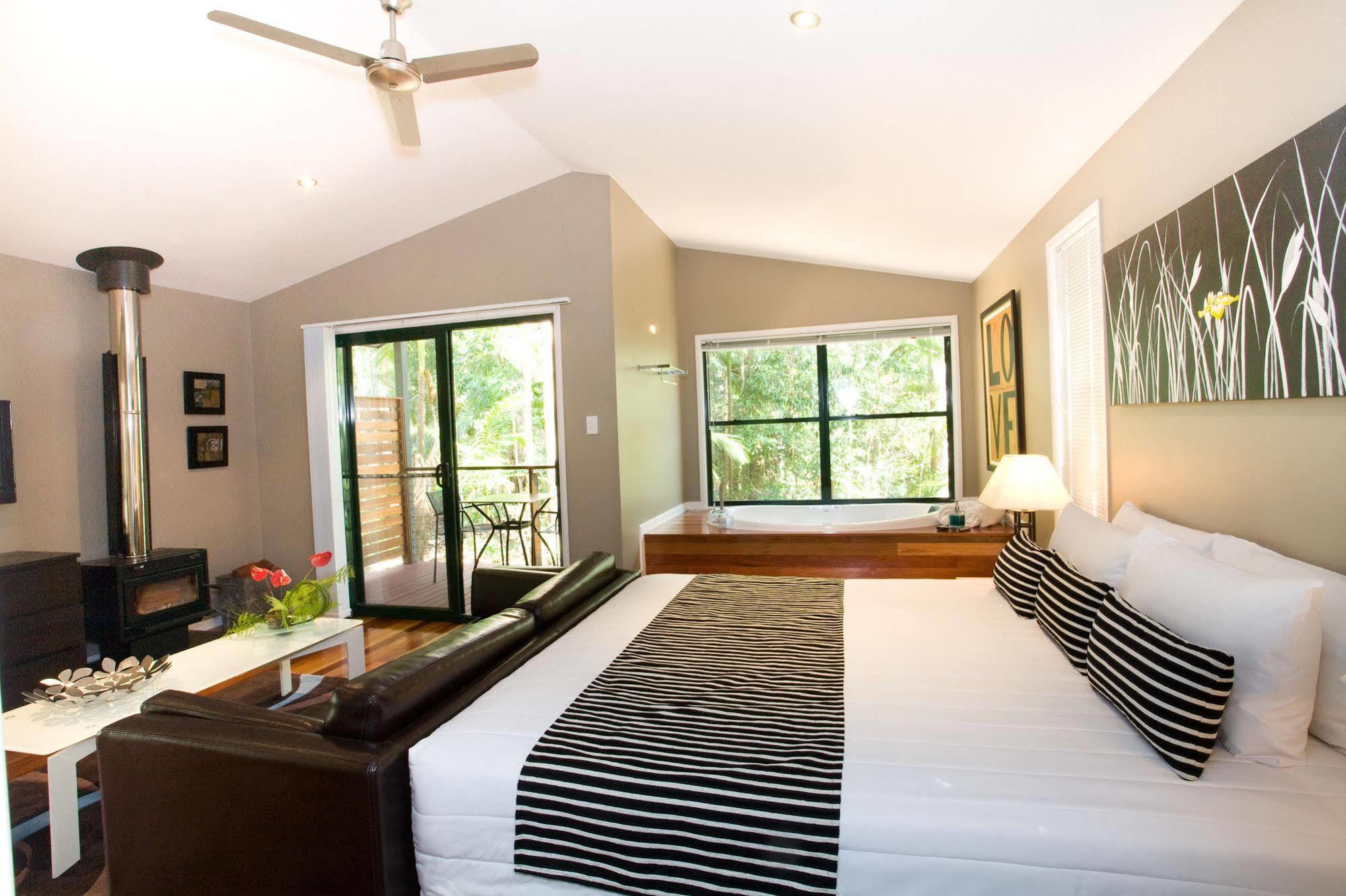 Amore On Buderim Rainforest Cabins Sunshine Coast Eksteriør bilde